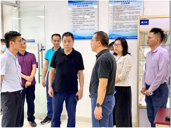 qgqedwhwh.jpg qgqedwhwh.jpg